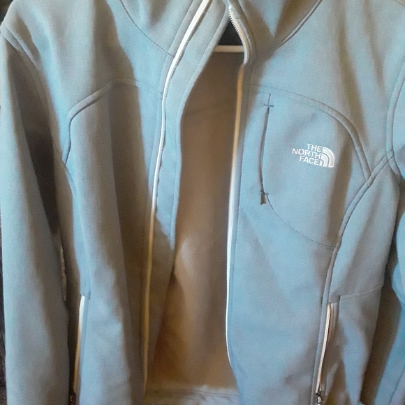 North Face Spring Jacket - Picture 2 of 8